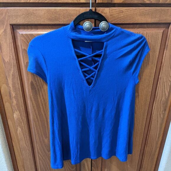 Ginger G Blue Ribbed Criss Cross V Neck Tee Size Small - Picture 1 of 8